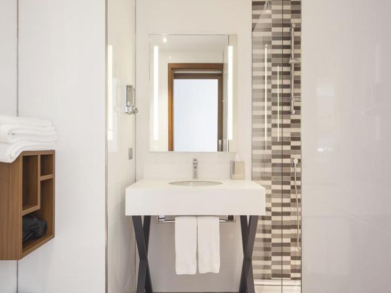 Hampton By Hilton Kocaeli Symbol Hotel ภายนอก รูปภาพ