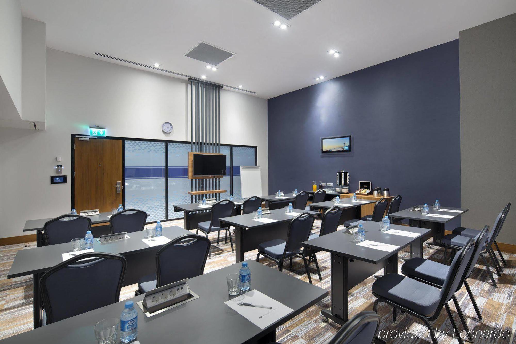 Hampton By Hilton Kocaeli Symbol Hotel ภายนอก รูปภาพ